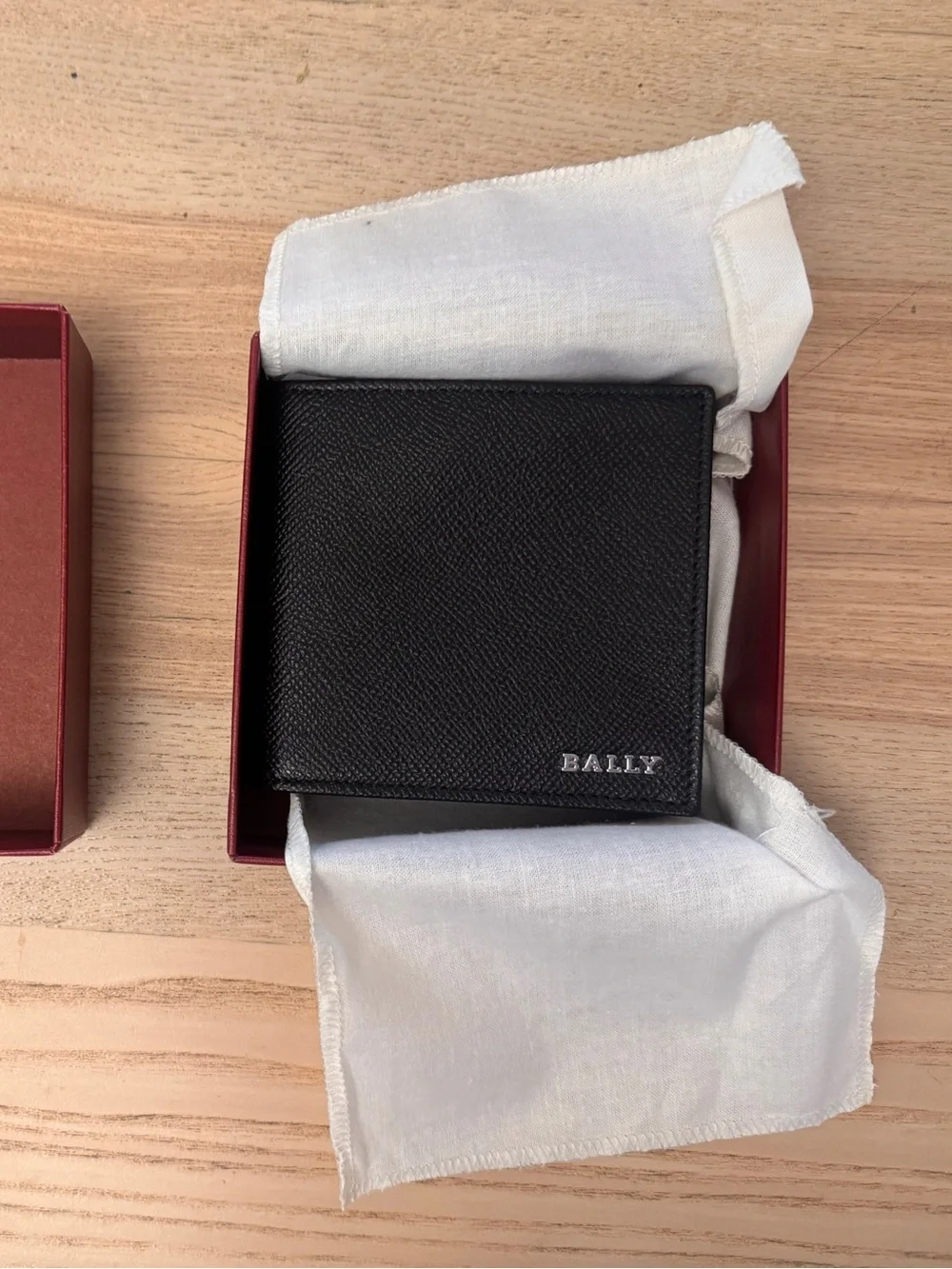 Bally men’s black leather wall - never used!